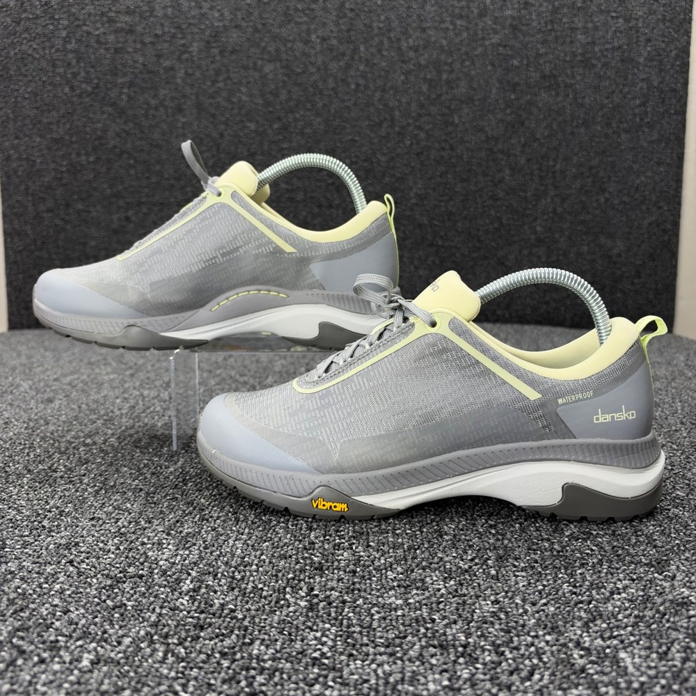 Dansko Paisley Waterproof Sneakers Womens 39 Grey gorpcore outdoor vibram